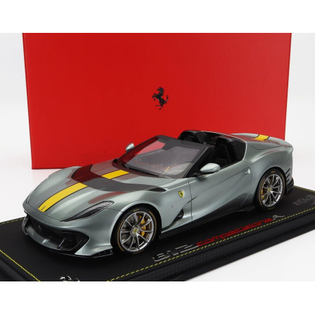 BBR MODELS FERRARI 812 COMPETIZIONE A SPIDER 2022 - CON VETRINA - WITH SHOWCASE - GRIGIO COBURN - GREY MET YELLOW 1/18
