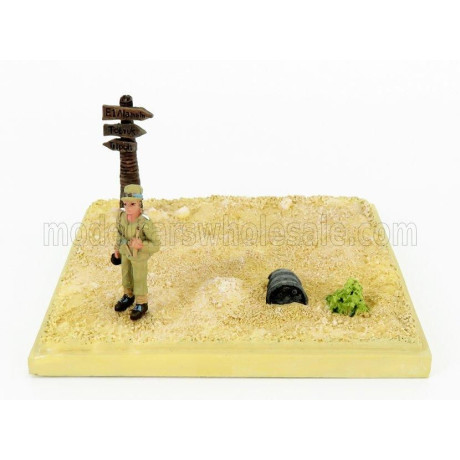 EDICOLA DIORAMA SOLDATO NEL DESERTO - DESERT MAN - BEIGE 1/43