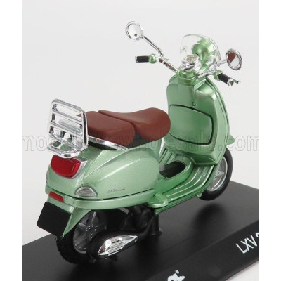 EDICOLA PIAGGIO VESPA LXV 2014 - LIGHT GREEN MET 1/18