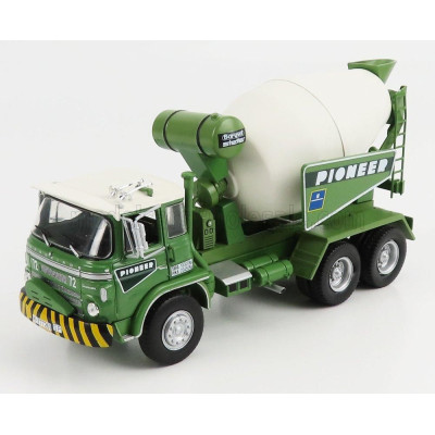 EDICOLA BARREIROS CENTAURO TRUCK CEMENT MIXER BETONIERA 3-ASSI 1968 - GREEN WHITE 1/43