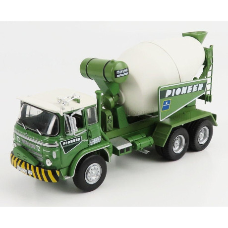 EDICOLA BARREIROS CENTAURO TRUCK CEMENT MIXER BETONIERA 3-ASSI 1968 - GREEN WHITE 1/43