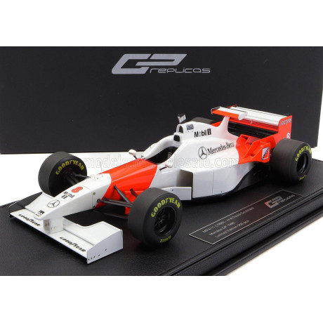 GP REPLICAS McLAREN F1  MP4/11 3.0L V10 TEAM MERCEDES CENTRAL WING N 8 2nd MONACO GP 1996 DAVID COULTHARD - CON VETRINA - WITH S