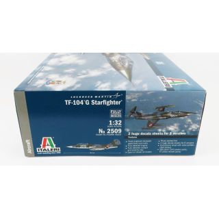 ITALERI LOCKHEED MARTIN TF-104G STARFIGHTER MILITARY AIRPLANE 1954 1/32
