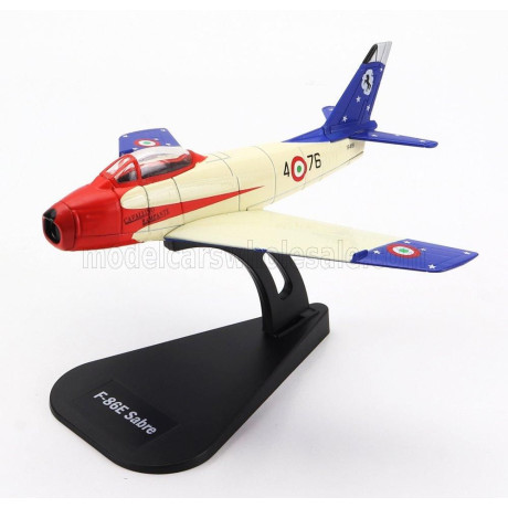 ITALERI NORTH AMERICAN F-86E SABRE MILITARY AIRPLANE 1961 - CREAM RED BLUE 1/100