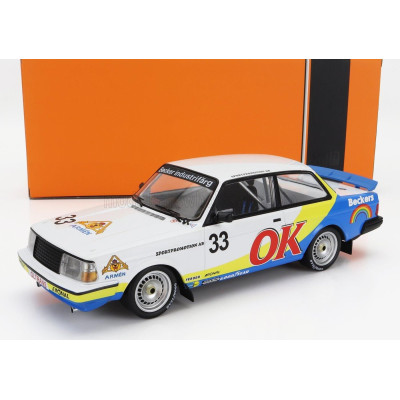 IXO MODELS VOLVO 240 TURBO TEAM BECKERS N 33 ZOLDER ETCC 1985 P.G.ANDERSSON - G.PETERSSON - M.LINDEN - WHITE YELLOW BLUE 1/18