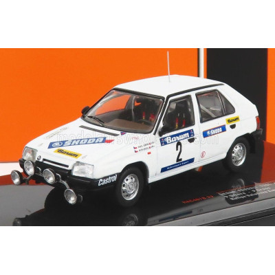 IXO MODELS ŠKODA FAVORIT 136L N 2 RALLY VALASSKAA ZIMA 1989 P.SIBERA - P.GROSS - WHITE 1/43