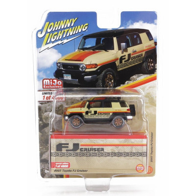 JOHNNY LIGHTNING TOYOTA FJ CRUISER 2007 - SAND 1/64