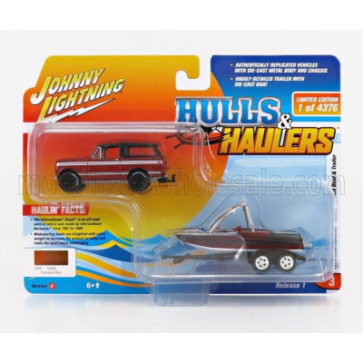 JOHNNY LIGHTNING INTERNATIONAL SCOUT WITH TRAILER AND BOAT 1979 - RED BLACK 1/64
