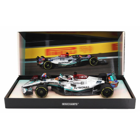 MINICHAMPS MERCEDES GP F1 W13E TEAM MERCEDES-AMG PETRONAS F1 N 63 5th MIAMI GP 2022 GEORGE RUSSEL - SILVER GREEN 1/18