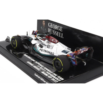 MINICHAMPS MERCEDES GP F1 W13E TEAM MERCEDES-AMG PETRONAS F1 N 63 3rd MIAMI GP 2022 GEORGE RUSSEL - SILVER GREEN 1/43