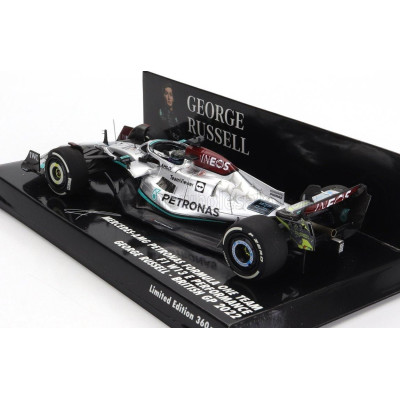 MINICHAMPS MERCEDES GP F1 W13E TEAM MERCEDES-AMG PETRONAS F1 N 63 SILVERSTONE BRITISH GP 2022 GEORGE RUSSEL - SILVER GREEN 1/43