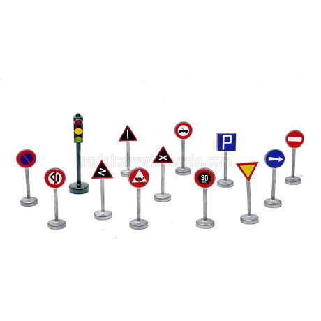 OFFICINA 942 ACCESSORIES SEGNALI STRADALI + SEMAFORO - TRAFFIC SIGNS AND TRAFFIC-LIGHTS 1/76