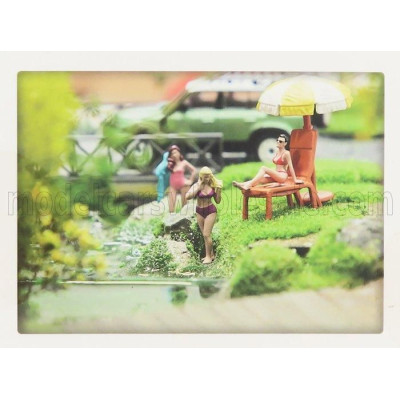 TARMAC ACCESSORIES DIORAMA FIGURES BEACH GILS - VARIOUS 1/64