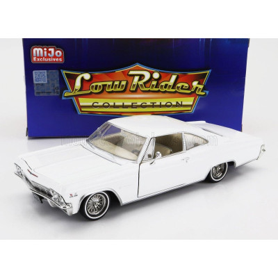 WELLY CHEVROLET IMPALA SS 396 COUPE LOW RIDER 1965 - WHITE 1/24