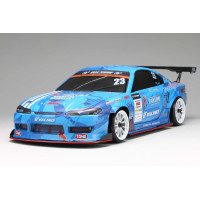 Tiszta karosszéria, beleértve a lexán hátsó szárnyat alumínium konzolokkal, alapvető matricákkal és ablakmaszkokkal.