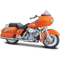 1:18 méretarányú közúti motorkerékpár Maisto 18865 Harley-Davidson FLTR Road Glide 2002 modell műanyag alapon nem csak gyűjtőknek. Részletes kivitelezés, nagyon kedvező ár, hossza kb. 13 cm.