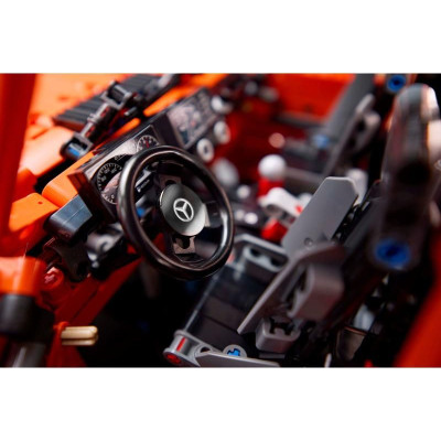 LEGO Technic - Mercedes-Benz G 500 PROFESSIONAL Line