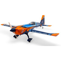 Erőteljes műrepülő különlegesség, a híres Extra 330-as RC modell az E-flite-tól, 1,3 méteres szárnyfesztávolsággal. A legmodernebb felszerelés erős Spektrum AC meghajtóval kiváló tolóerőt, függőleges teljesítményt és rendkívül éles gázreakciót biztosít. Vonzó színezés Jim Bourke pilóta által. AS3X és SAFE stabilizálás.