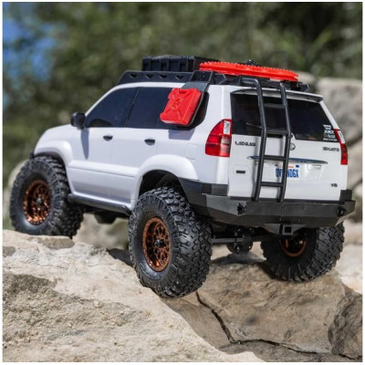 Axial SCX24 Lexus GX 470 1:24 4WD RTR stříbrný