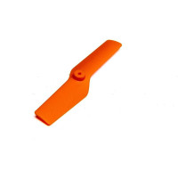 A Blade Revolution 90 FP helikopter RC modelljének alkatrésze: farokcsavar.