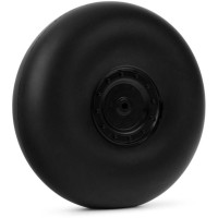 Gyakorlatilag elkészült félmodell egy cseh-olasz STOL kategóriájú kalandturisztikai repülőgépből, 1600 mm fesztávolsággal, szinte elpusztíthatatlan, szénerősítésű extrudált poliolefin habból (EPO). C3548-800 dugattyús motorral, 10x6-os háromlapátos légcsavarral, R-50SB vezérlővel és 6 mikro szervóval felszerelt. Irányított csűrők, összekapcsolt résekkel ellátott fékszárnyak, oldalkormány, magassági kormány, szabályozható hajtómű-fordulatszám; funkcionális LED-es lámpák. 4S LiPo akkumulátorokhoz 2600–3300 mAh (min. 30°C).