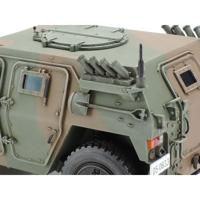 Tamiya 35368 JGSDF Light Armored Vehicle 1:35