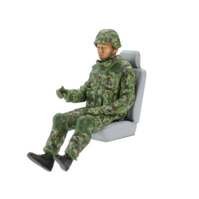 Tamiya 35368 JGSDF Light Armored Vehicle 1:35