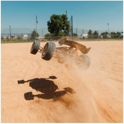 Arrma Typhon Grom 223S BLX 1:18 4WD RTR Basic stříbrná