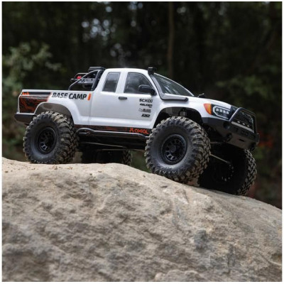 Axial SCX10 III Base Camp 4WD 1:10 RTR šedý