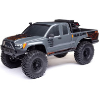 Expedition RC modell, Axial Base Camp Rock Crawler, terepjáráshoz, akadályok leküzdéséhez és sziklamászáshoz. A csúcskategóriás SCX10 III alváznak köszönhetően a modell kiváló vezetési képességekkel rendelkezik, és még jobban néz ki. 35T egyenáramú motor, 40A szabályozó, 3 csatornás SLT3 RC készlet.