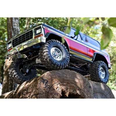 Traxxas TRX-4 Ford Bronco 1979 1:10 RTR červené
