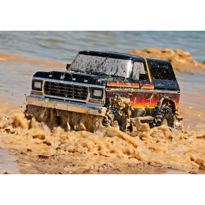 Traxxas TRX-4 Ford Bronco 1979 1:10 RTR červené