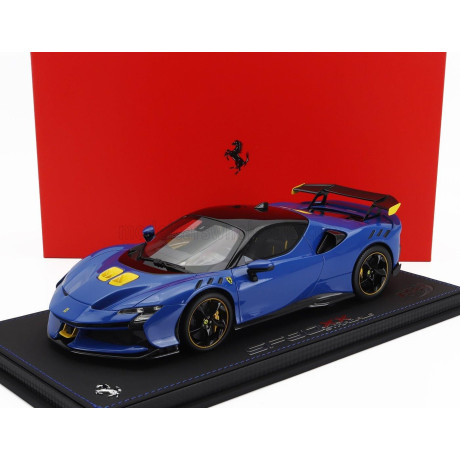 BBR MODELS FERRARI SF90 XX STRADALE 2024 - CON VETRINA - WITH SHOWCASE - AZZURRO DINO - LIGHT BLUE BLACK YELLOW 1/18