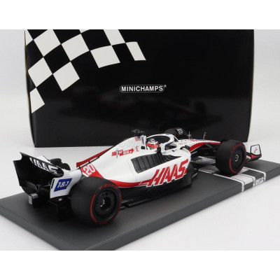 MINICHAMPS HAAS F1  VF-22 TEAM HAAS N 20 POLE POSITION BRAZILIAN GP 2022 KEVIN MAGNUSSEN - WHITE BLACK RED 1/18