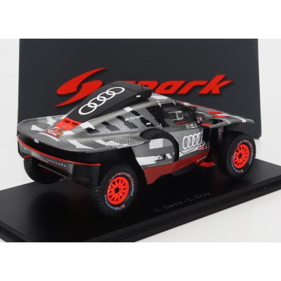 SPARK MODEL AUDI Q E-TRON RS TEAM AUDI SPORT N 207 RALLY DAKAR 2023 CARLOS SAINZ - LUCAS CRUZ - GREY SILVER BLACK 1/43
