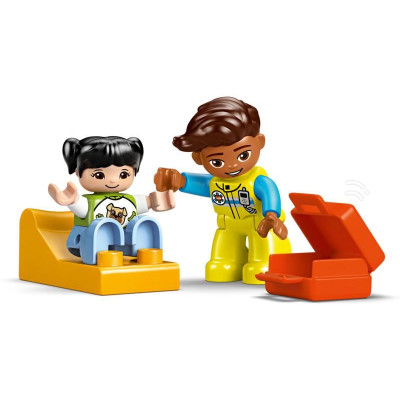 LEGO DUPLO - Sanitka a řidič