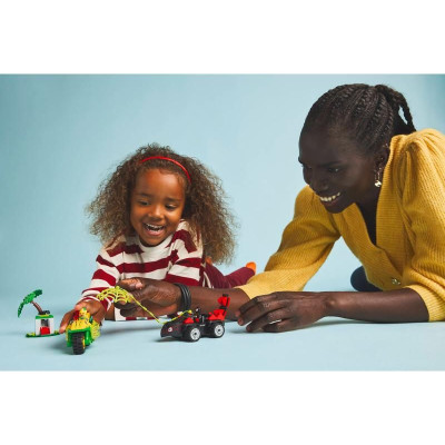 LEGO Marvel - Spidey a jeho úžasní přátelé - Spin, Electro a honička s dinosauřím vozidlem