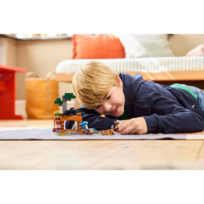 LEGO Minecraft - Výprava do dolu a pásovec