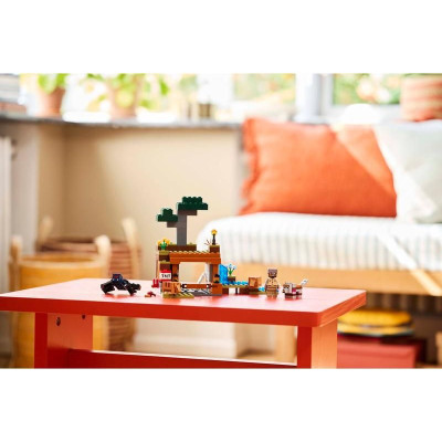 LEGO Minecraft - Výprava do dolu a pásovec