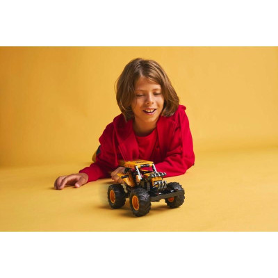 LEGO Technic - Monster Jam™ DIGatron™ s natahovacím motorem