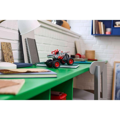 LEGO Technic - Monster Jam™ ThunderROARus™ s natahovacím motorem