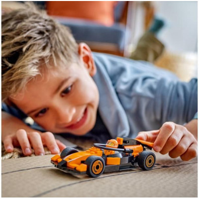 LEGO City - Jezdec F1® se závodním vozem McLaren
