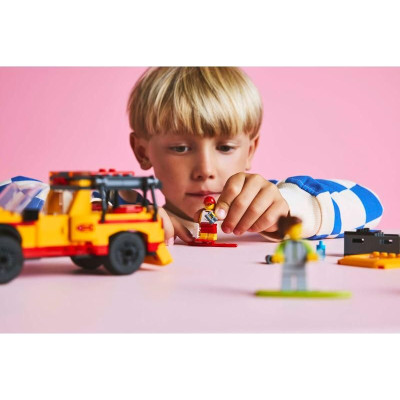 LEGO City - Záchranné auto pro plavčíka