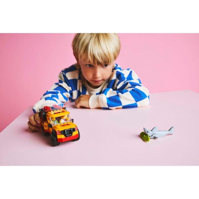 LEGO City - Záchranné auto pro plavčíka