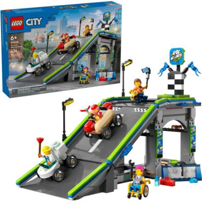 LEGO City - Tvoje pravidla: Závodní dráha s rampami