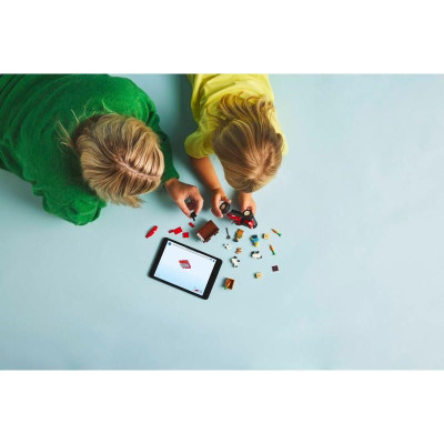 LEGO City - Červený traktor s přívěsem a ovcemi