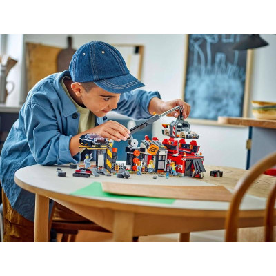 LEGO City - Vrakoviště s auty