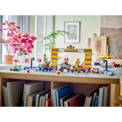LEGO Super Mario - Mario Kart™ – Baby Peach a sada Grand Prix