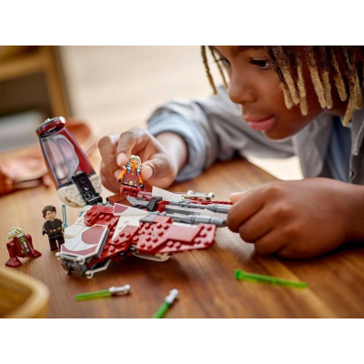 LEGO Star Wars - Ahsoka a jediská stíhačka Interceptor™