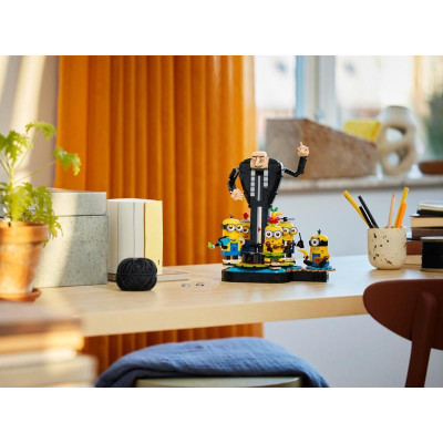 LEGO Já, padouch 4 - Gru a mimoni z kostek